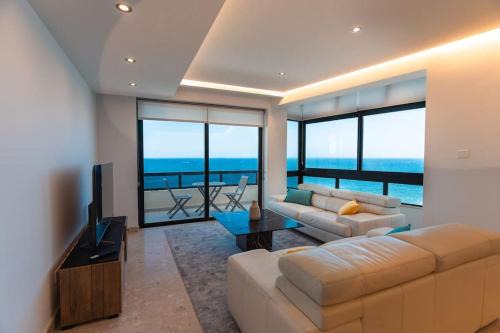 Sliema Apartment | Spacious - Beautiful - Sea Front