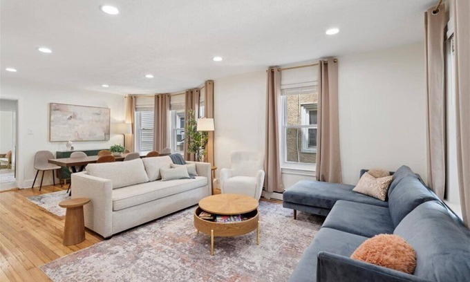 Ardmore House | Spacious, bright, renovated and on the Main Line!