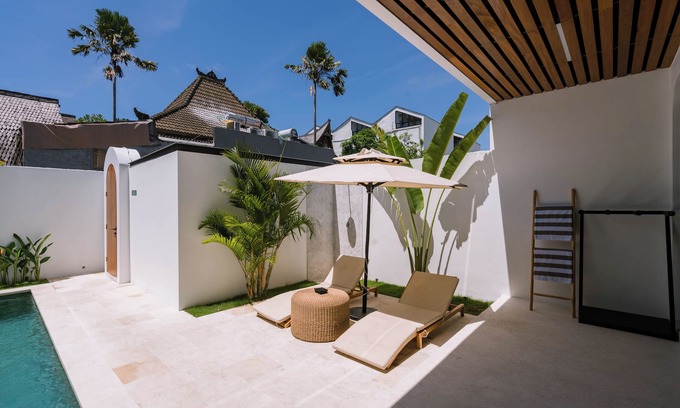 Tibubeneng Villa | Spacious Canggu Villa w/rooftop & private plunge poolnUnity Villa #1