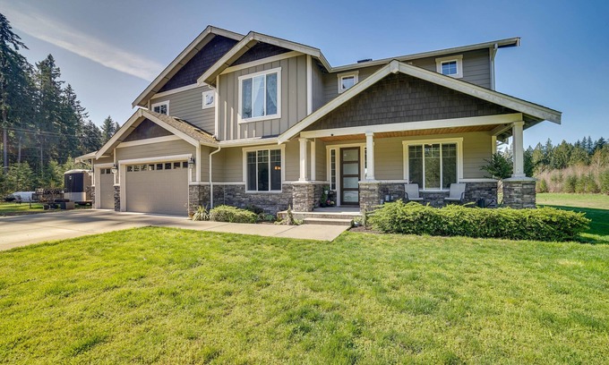 Lake Marcel-Stillwater House | Spacious Carnation Home w/Grill & Large Yard