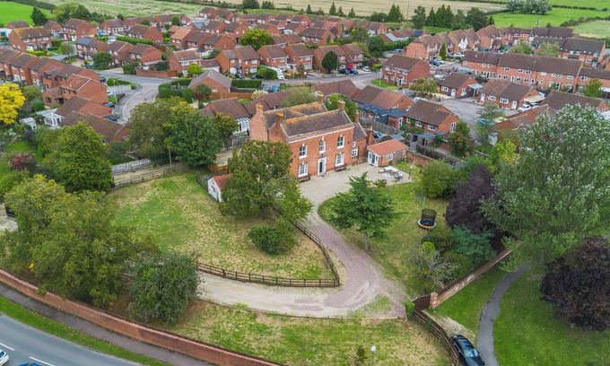 Northway Other | Spacious, Cosy Cotswolds Farmhouse with Annex