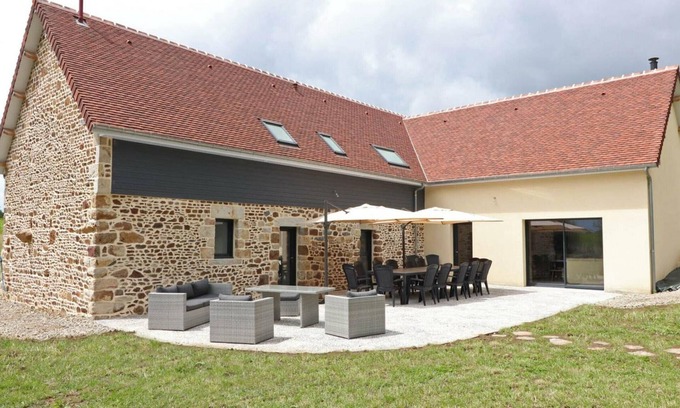La Chapelle d'Audaine Cottage | Spacious Countryside House with Sauna, Terrace, and Family Activities Near Bagnoles de l'Orne