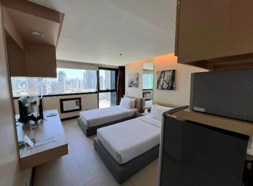 Wack-Wack Greenhills Apartment | Spacious & Cozy Studio Type Unit Near Megamall