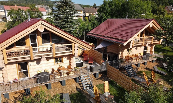 Zell im Fichtelgebirge Apartment | Spacious chalet (110sqm) for up to 6 people with balcony