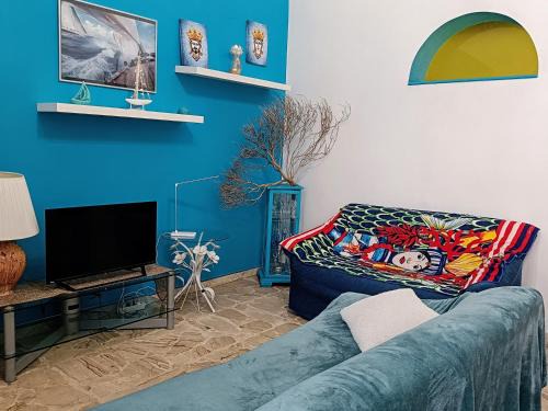 Cannizzaro House | Spacious Entire Apartment - Sicilian Design - by Sea with Garden & Parking