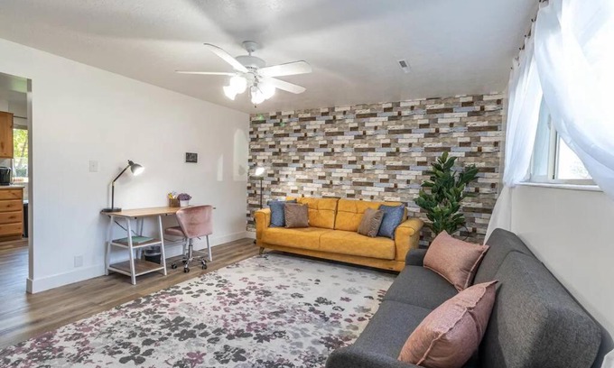 Orem Apartment | Spacious Family Friendly APT with Backyard & Wi-Fi
