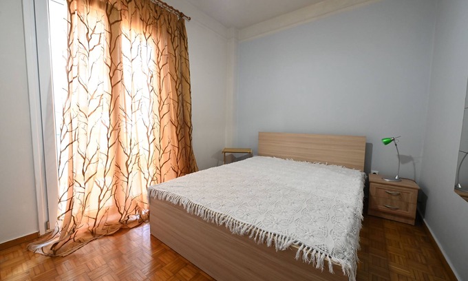 Chios Apartment | Spacious family sized fully equiped condo 5 minutes from centre port and beachn