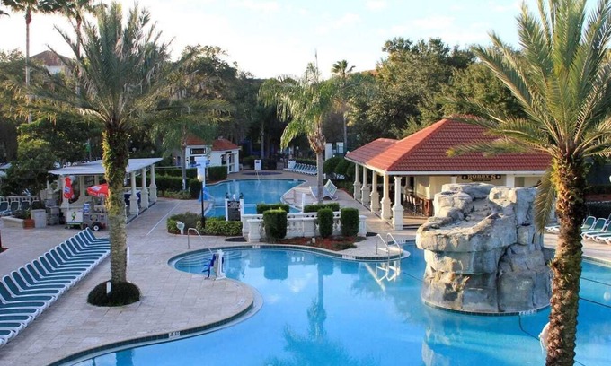 Kissimmee Hotel | Spacious Family Suite w/Kitchen & Cozy Living Space in Kissimmee | 2 Units