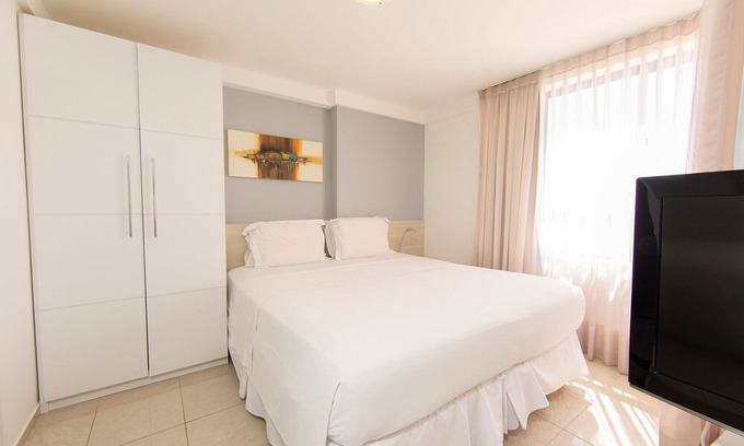 Areia Preta Condo | Spacious Flat Perfect for family in Areia Preta by Carpediem