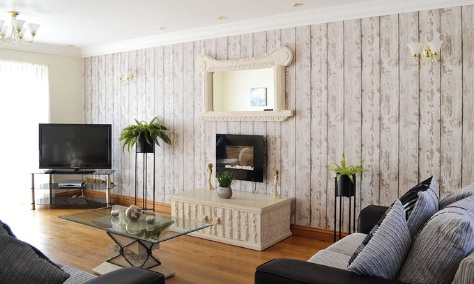 Cenarth Cottage | Spacious four bedroom traditional cottage, perfect for a relaxing break away.