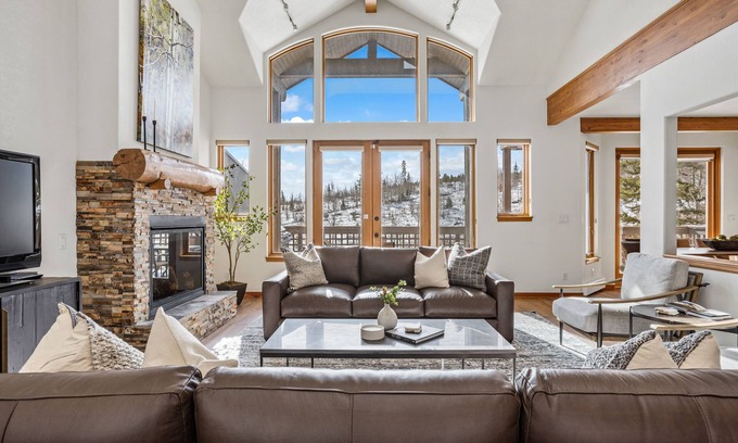 Wildernest House | Spacious Getaway w/Mountain Views! Great Rates!