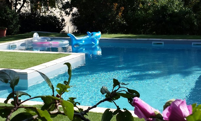 Briatexte House | Spacious holiday home classified 4 ears of corn with large swimming pool and games