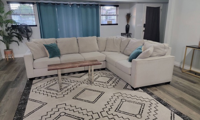 La Mesa House | Spacious Home Away from Home AND guest house