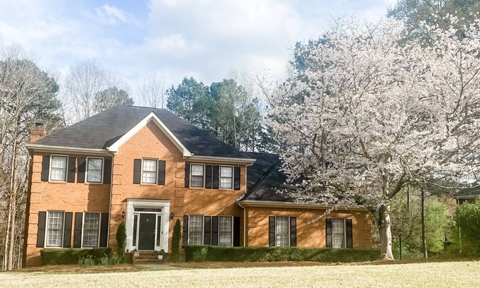 Athens House | Spacious Home minutes from UGA