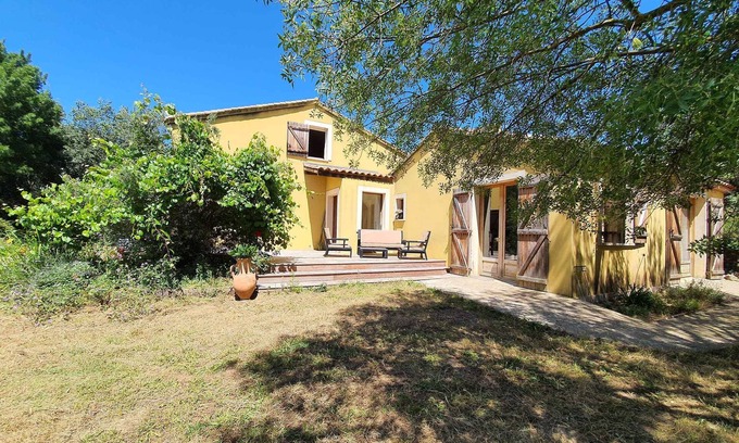 Gignac House | Spacious house in the heart of nature for a relaxing stay 300 m from the river.