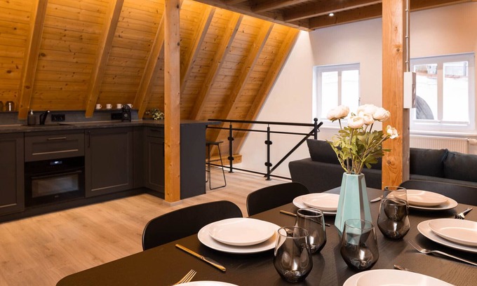 Old Town Apartment | Spacious, luxurious apartment right next to the city wall - ideal for families