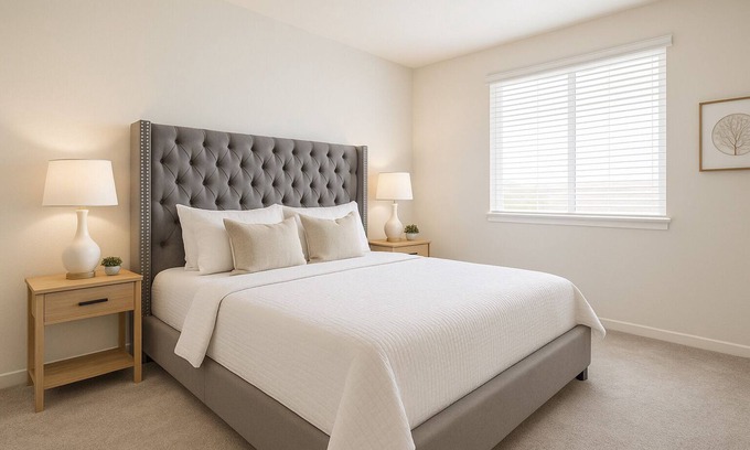 Peters House | Spacious Master Suite with Private Bath in Manteca