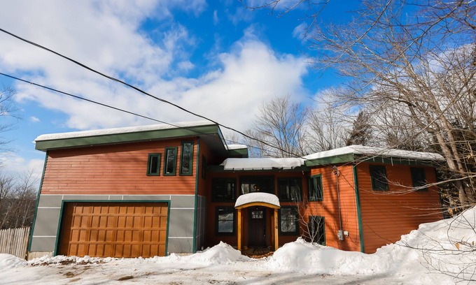 Bethel House | Spacious Mountain Chalet with Sauna, Deck, and Ski/Snowboard Adventures Nearby