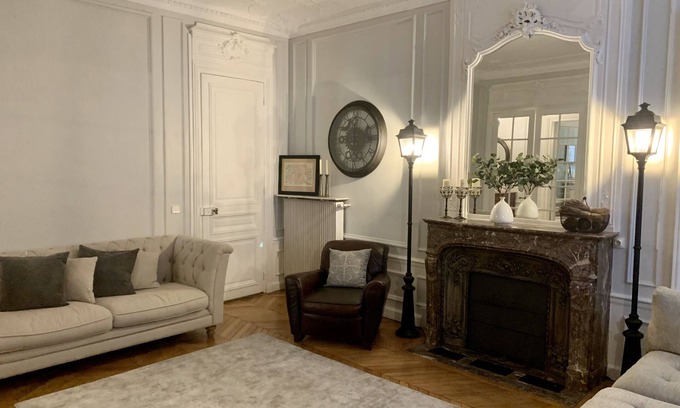 17th Arrondissement Apartment | Spacious Parisian Apartment Steps from Arc De Triomphe