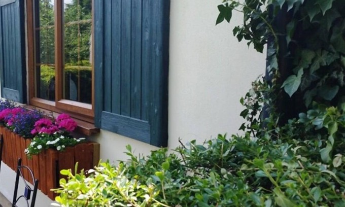 Westmarsh Cottage | Spacious pet-friendly, accessible family holiday home at Hawthorn Farm, Kent