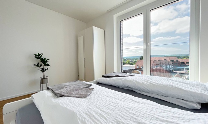 Ibbenbueren Apartment | Spacious & stylish apartment I home2share