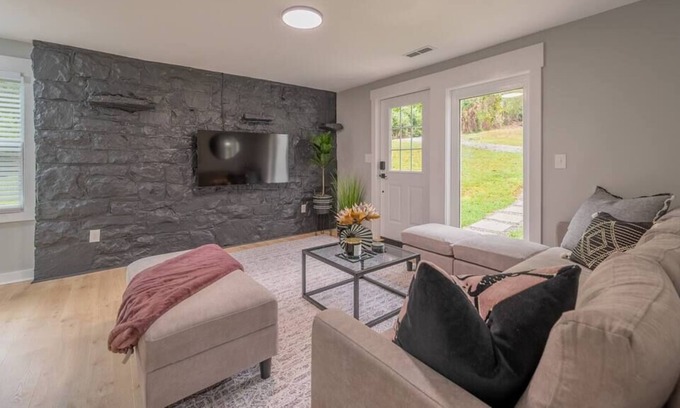 Blacksburg Villa | Spacious Three Bedroom Suite - Peaceful Setting