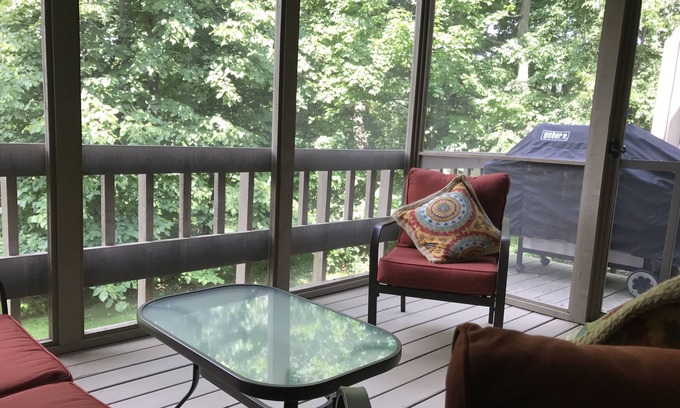 Fontana House | Spacious and cozy 2 BR/2BA townhouse in Abbey Springs Resort on Lake Geneva