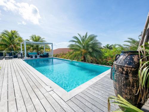 Jan Thiel Villa | Spacious Villa Near Beach
