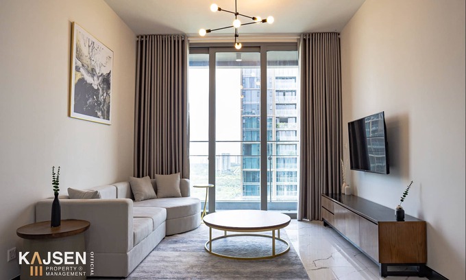 Thu Thiem Apartment | Spacious 2 Master ⭐️ 5 Min to City Center ⭐️ High Floor with Stunning View.