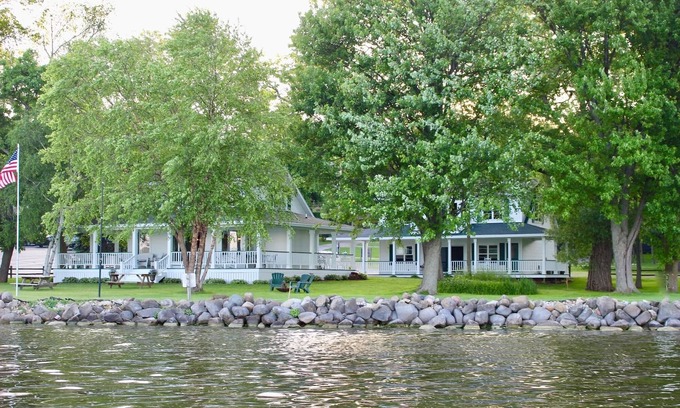 Green Lake House | Spacious water front property located on Big Green Lake