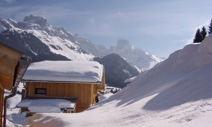 Annaberg im Lammertal Ski Chalet | Spacious wooden house directly on the ski slope in a hiking area-panoramic view