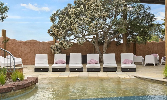 Sorrento House | Spanish Inspired Villa in the Heart of Sorrento, no need to drive anywhere!