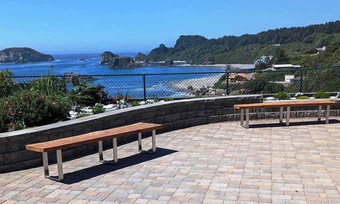 Brookings Apartment | Sparkling Clean, Private & Quiet! Amazing Ocean Views [5]