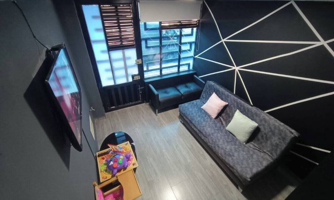 Kennedy House | Spectacular Apt-Family-Comfort-1Flat-CCEden!