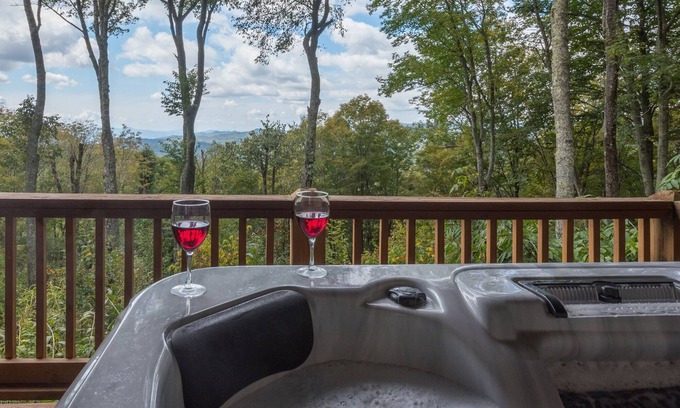 Wolf Laurel Cabin | Spectacular Mountain Sunsets With Long Range Views,Therapy Hot Tub