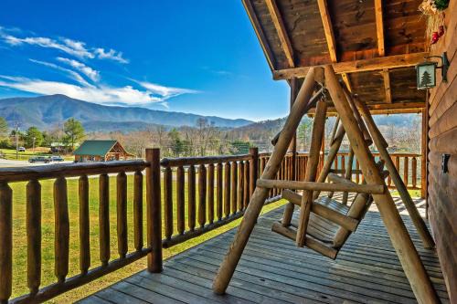 Wears Valley House | Spectacular MTNS Views with PRIVATE HOT TUB with Pool Table and Private Pond