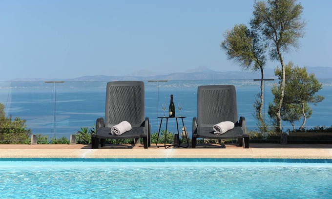 Badia Blava Villa | Spectacular Ocean Views and Sunsets. Pool and Barbecue. Golf 4 kms