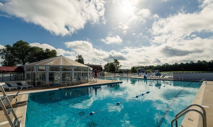 North East Hotel | Spectacular Top Floor Deluxe Suite With Beautiful View & More!