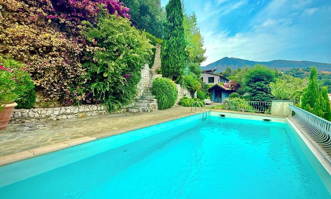 Menton Villa | Spectacular4-bedroom Villa- Private Pool, Sea Views and TropicalGardens.