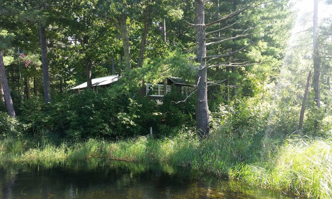 Hayward Cottage | Spider Creek Country Cottage - Cozy cottage close to lakes, trails, and more!