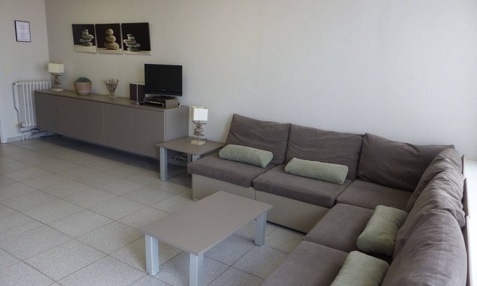 Nieuwpoort-Bad Apartment | Splendid 2 bedroom apt on the seafront.