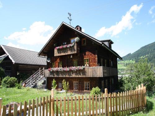 Eben im Pongau House | Sprawling Mansion near Ski Area in Salzburg