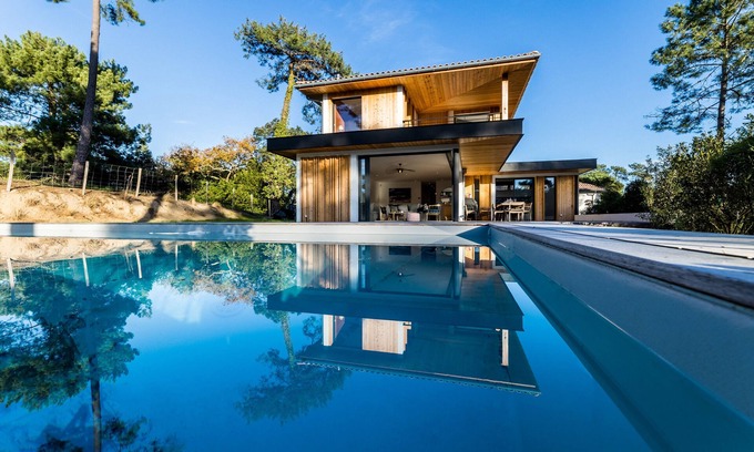 Anglet Villa | SPRING . KEYWEEK - Contemporary villa with pool in the hea