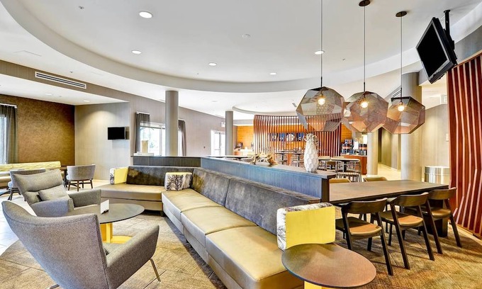 Simpsonville Hotel | SpringHill Suites by Marriott Columbia