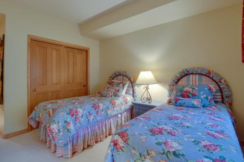 Edwards Apartment | Spruce Tree Lodge #208