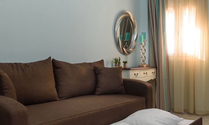 Kalamaki Apartment | Spyros Aptmnts - Studio Ariadni with communal pool