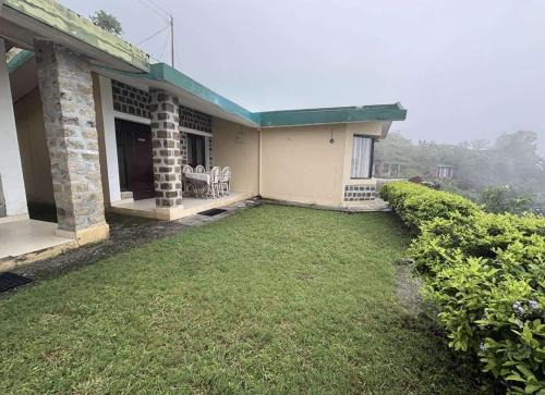 Kotabagh House | Squirrel snuggle2