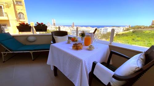 Ta' Giorni Apartment | St. Julian's Super Bright And Spacious Seaview Apartment