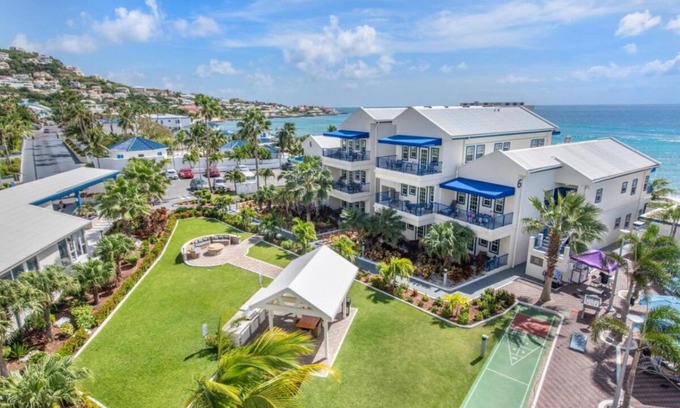 Simpson Bay Hotel | St. Maarten Beachfront Hideaway! Swimming Pool, Full Kitchen, Free Parking!