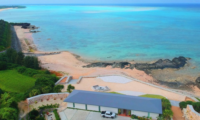 Yoron Villa | St. Maire YORON
